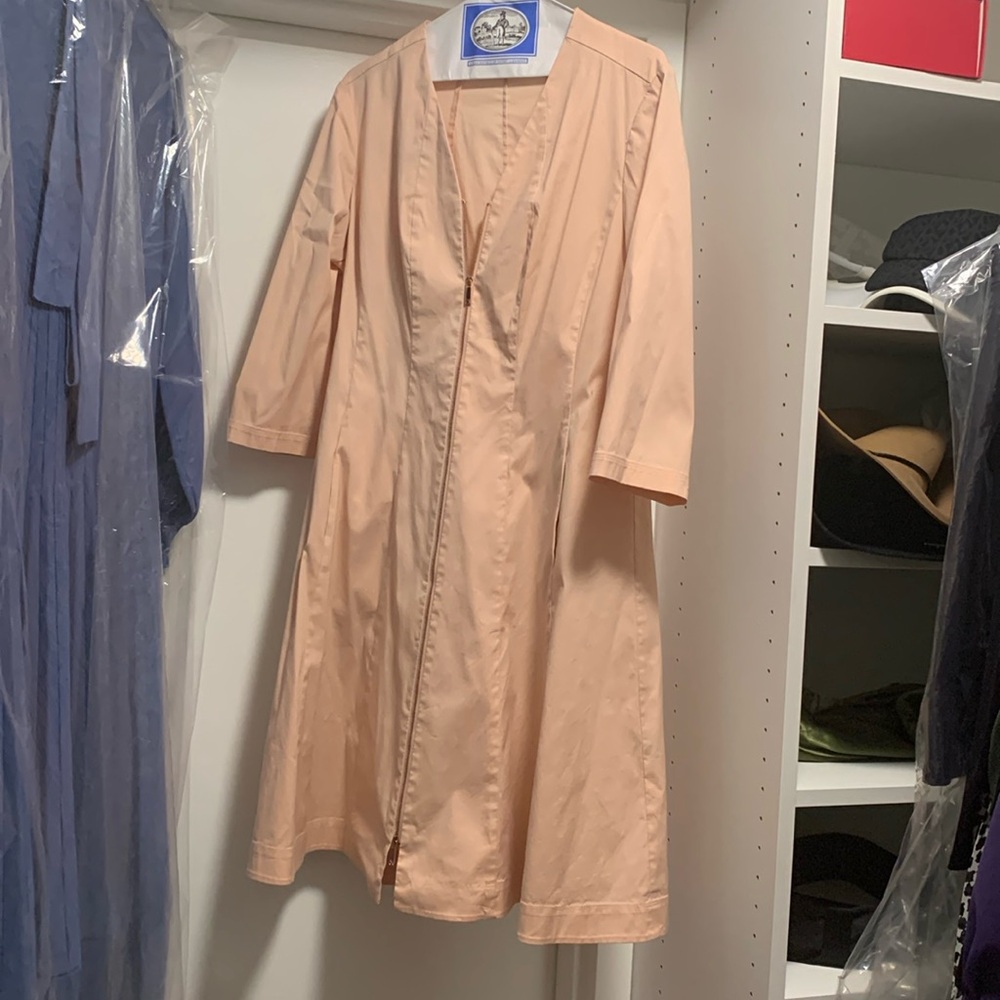 Beautiful dress for all occasions! Light weight ,rose gold zipper